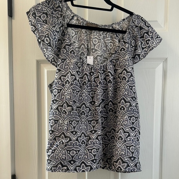 Lilla P Tops - Lilla P Black and White Flutter Sleeve Blouse